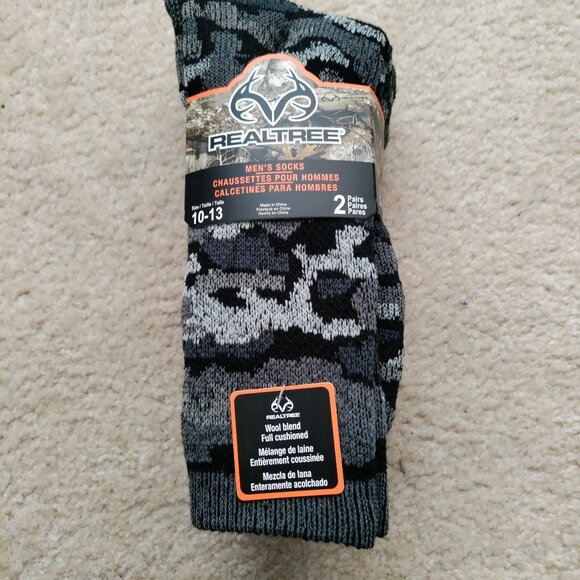 Realtree Other - NWT Mens 2 Pair Realtree Socks Size: 10-13 Grey Camo & Green Camo Wool Blend